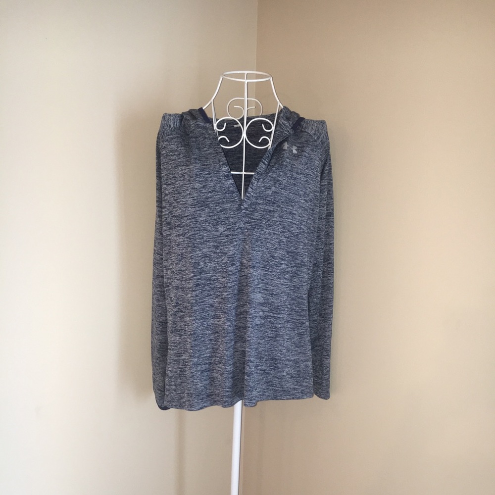 Athletic hooded pullover